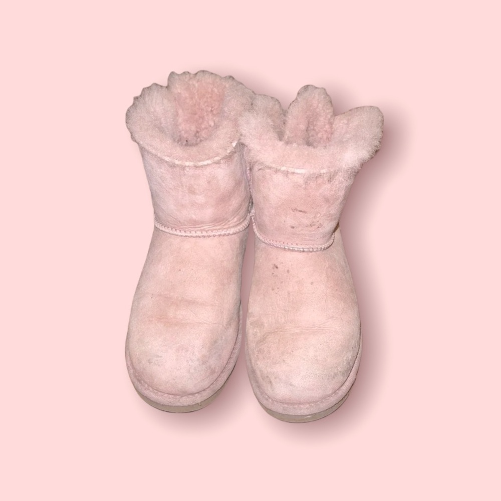 Pink Ugg’s size 6